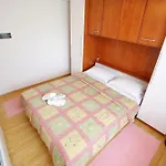 With A Parking Space - 14137 扎达尔