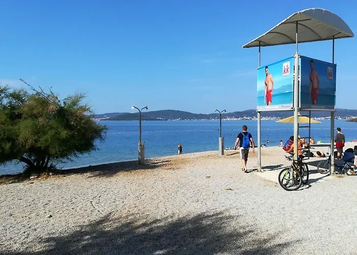 With A Parking Space - 14137 *